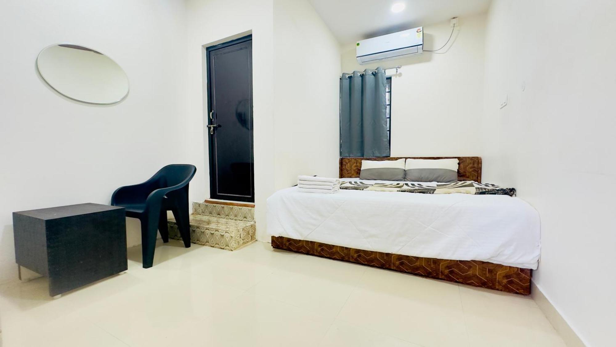 Sketch Family Restaurant & Rooms Visakhapatnam Exteriör bild